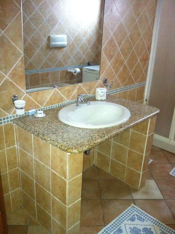 B&B Da Tizy San Teodoro  Cameră foto